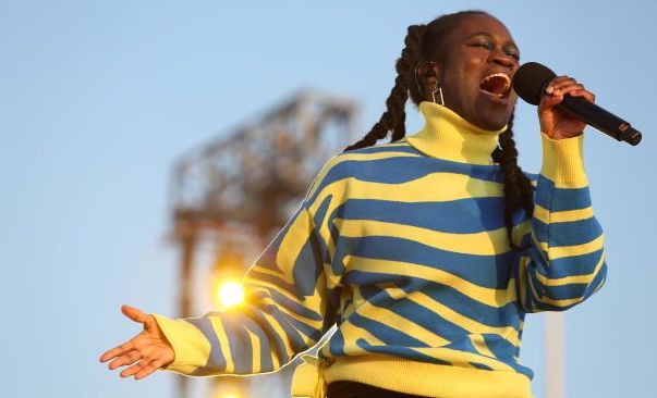 Айві Куайну